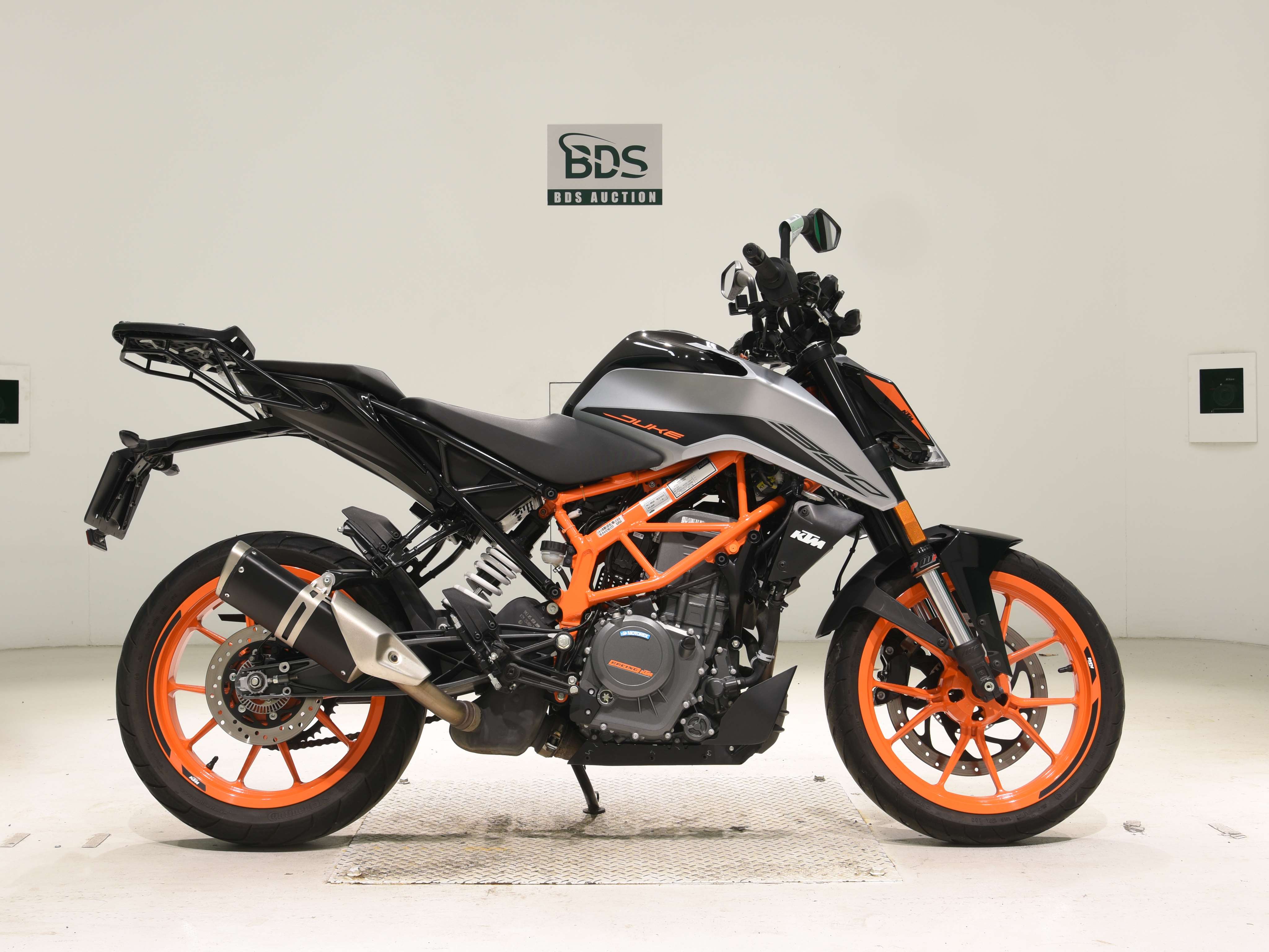 ridebusiness@gmail.com +7 (499) 705 15 89