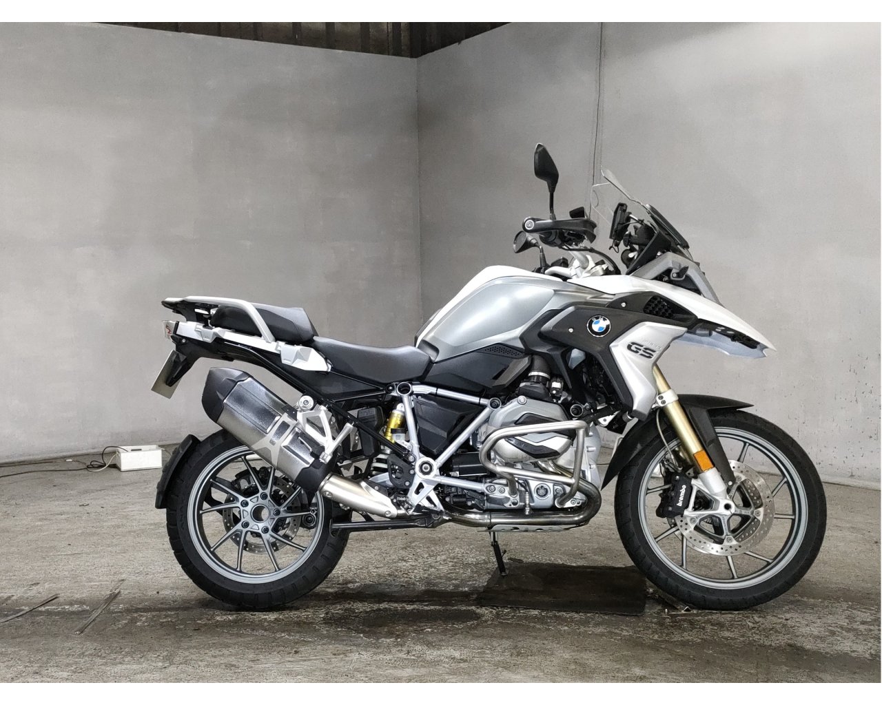 ridebusiness@gmail.com +7 (499) 705 15 89